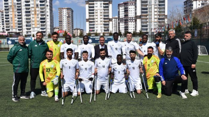 Şahinbey Ampute bir engeli daha aştı